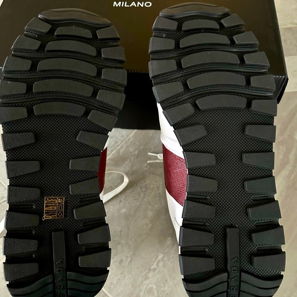 Men’s Prada sneakers - Picture 3 of 9